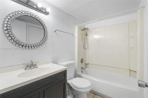 4221 NW 19th Street Lauderhill FL 33313