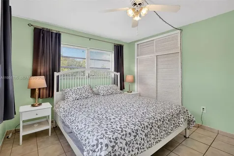 17001 NE 13th Avenue Miami FL 33162