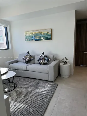 239 SW 9th Street Miami FL 33130