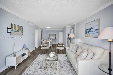 2501 S Ocean Drive Hollywood FL 33019