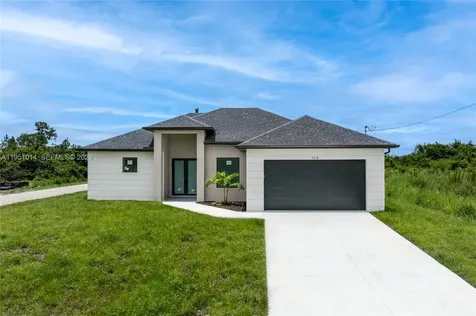 3318 30th Street SW Lehigh Acres FL 33976
