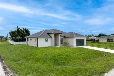 3318 30th Street SW Lehigh Acres FL 33976