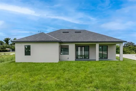 3318 30th Street SW Lehigh Acres FL 33976