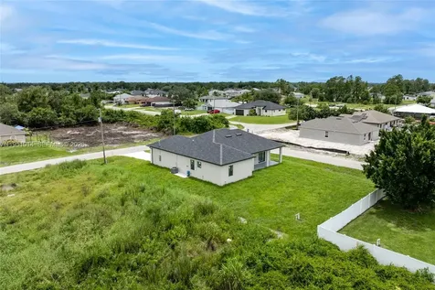 3318 30th Street SW Lehigh Acres FL 33976