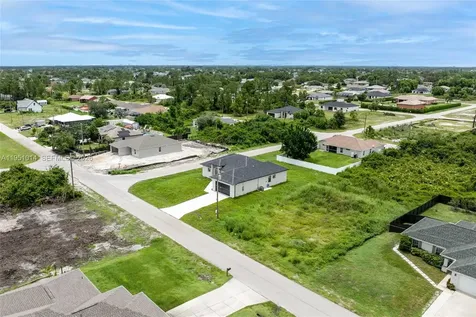3318 30th Street SW Lehigh Acres FL 33976