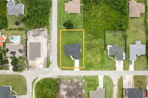 3318 30th Street SW Lehigh Acres FL 33976