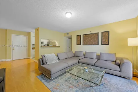 19555 E Country Club Drive Aventura FL 33180