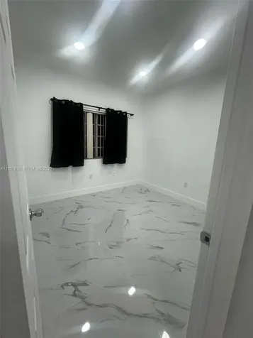355 E 4th Street Hialeah FL 33010