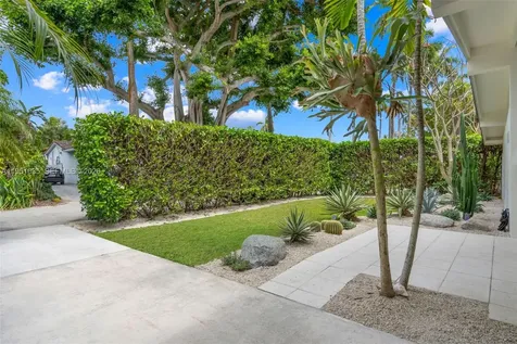 1040 NE 85th Street Miami FL 33138