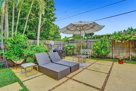7525 W Treasure Drive North Bay Village FL 33141