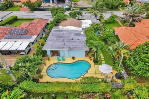 7525 W Treasure Drive North Bay Village FL 33141