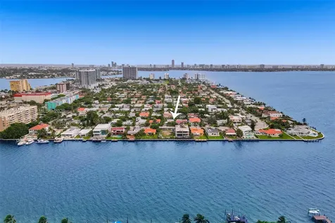 7525 W Treasure Drive North Bay Village FL 33141