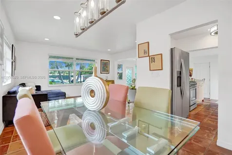 7525 W Treasure Drive North Bay Village FL 33141