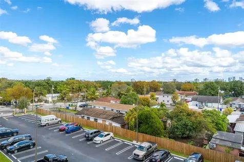2647 NW 25th Avenue Miami FL 33142