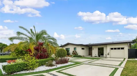 1810 NE 43rd Court Oakland Park FL 33308