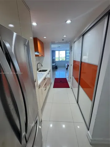19201 Collins Avenue Sunny Isles Beach FL 33160