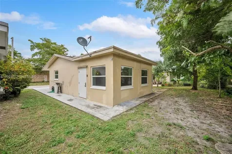 4714 NW 50th Court Tamarac FL 33319