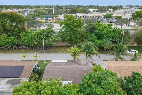 4714 NW 50th Court Tamarac FL 33319