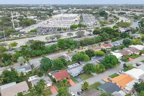 4714 NW 50th Court Tamarac FL 33319