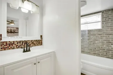 7904 West Drive North Bay Village FL 33141