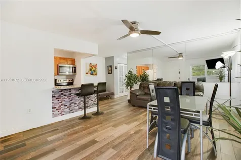 7904 West Drive North Bay Village FL 33141
