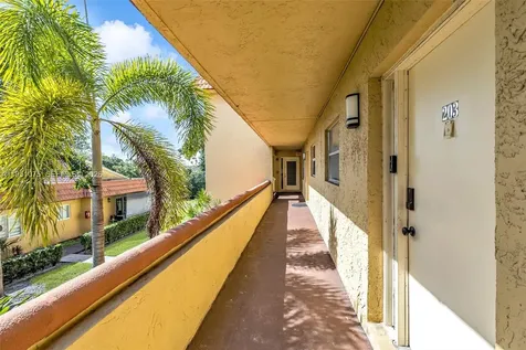 10772 La Placida Drive Coral Springs FL 33065