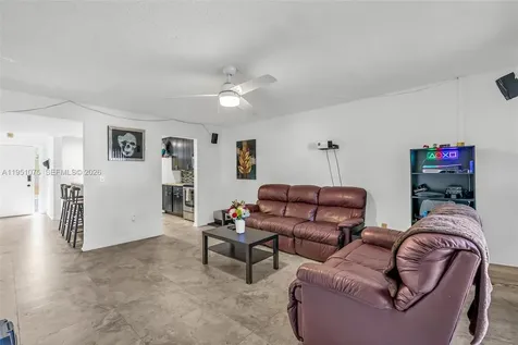 10772 La Placida Drive Coral Springs FL 33065