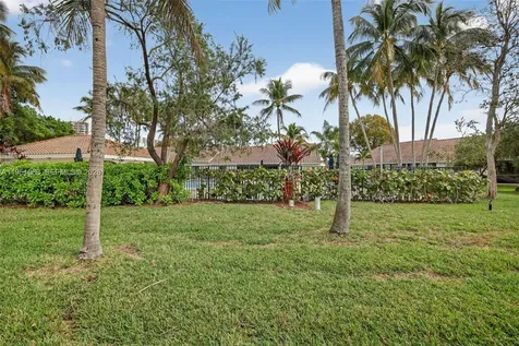 21248 Harbor Way Aventura FL 33180