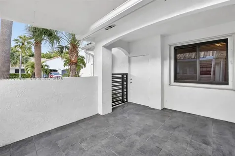 21248 Harbor Way Aventura FL 33180