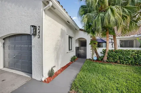 21248 Harbor Way Aventura FL 33180