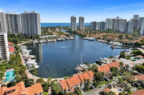 21248 Harbor Way Aventura FL 33180