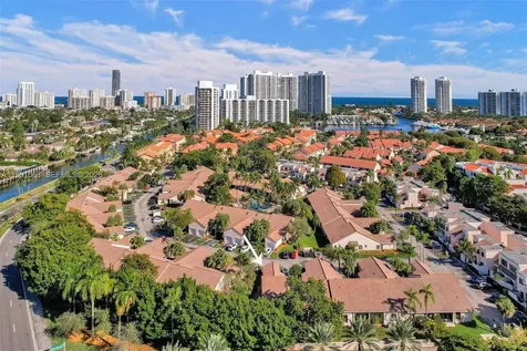 21248 Harbor Way Aventura FL 33180