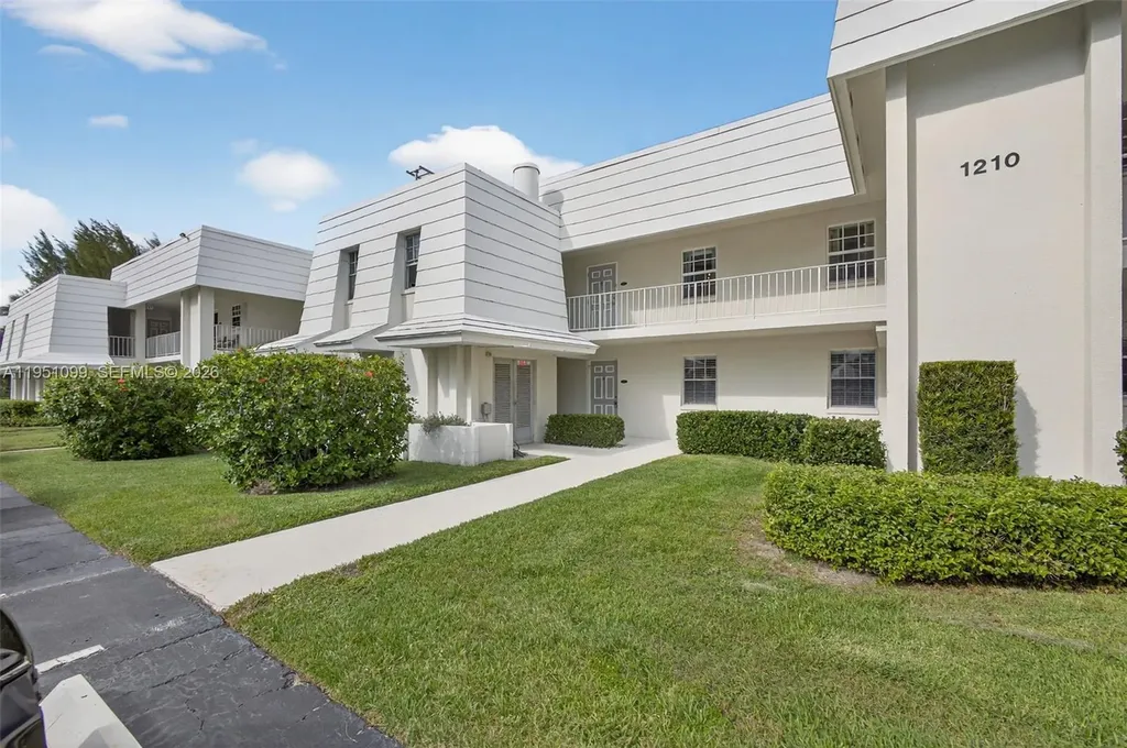 1210 N Sugar Sands Boulevard Singer Island FL 33404