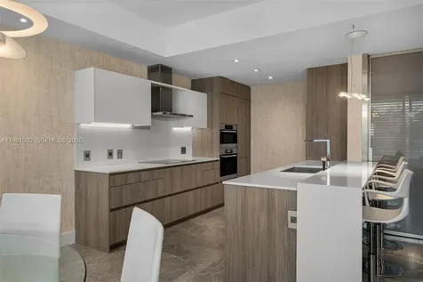 350 Ocean Drive Key Biscayne FL 33149