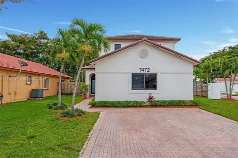 7472 NW 167th Street Hialeah FL 33015