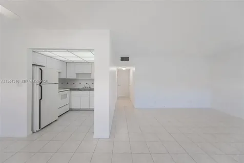 3071 NW 47th Terrace Lauderdale Lakes FL 33313