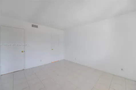 3071 NW 47th Terrace Lauderdale Lakes FL 33313