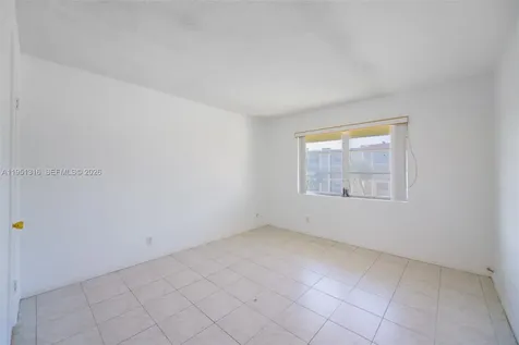 3071 NW 47th Terrace Lauderdale Lakes FL 33313