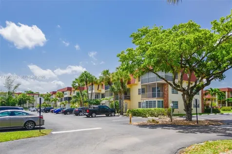 3071 NW 47th Terrace Lauderdale Lakes FL 33313