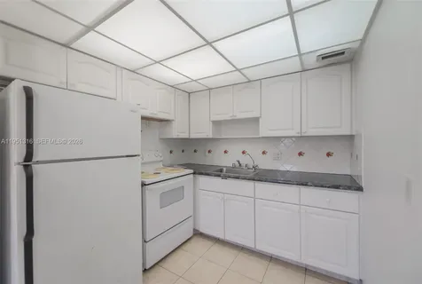3071 NW 47th Terrace Lauderdale Lakes FL 33313