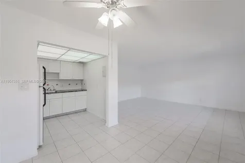 3071 NW 47th Terrace Lauderdale Lakes FL 33313