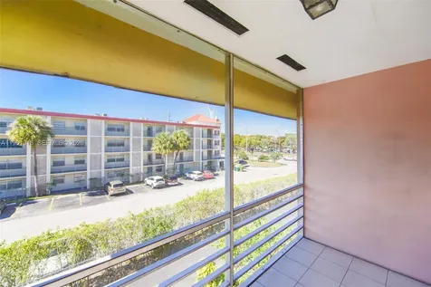 3071 NW 47th Terrace Lauderdale Lakes FL 33313