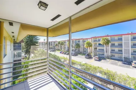 3071 NW 47th Terrace Lauderdale Lakes FL 33313
