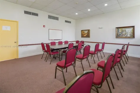 3071 NW 47th Terrace Lauderdale Lakes FL 33313