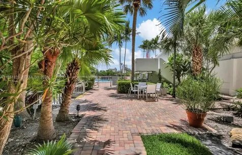 1170 N Federal Highway Fort Lauderdale FL 33304