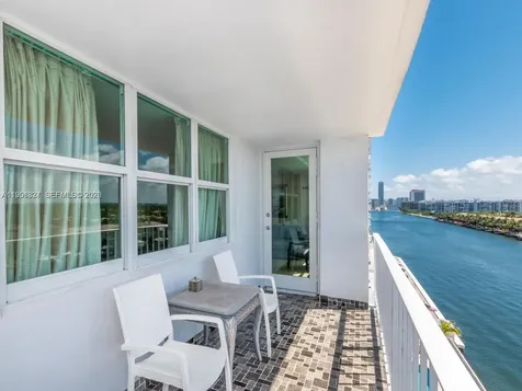 1410 S Ocean Drive Hollywood FL 33019