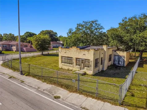 8620 NW 17th Avenue Miami FL 33147