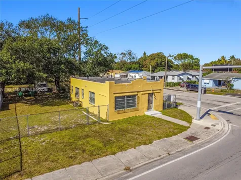 8620 NW 17th Avenue Miami FL 33147