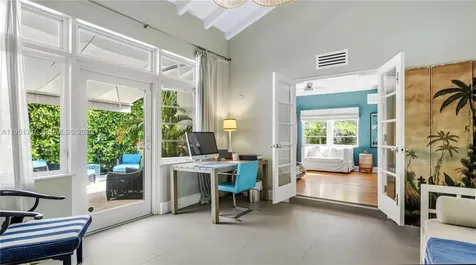 4805 Cherokee Avenue Miami Beach FL 33140
