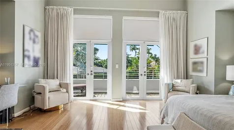 4805 Cherokee Avenue Miami Beach FL 33140
